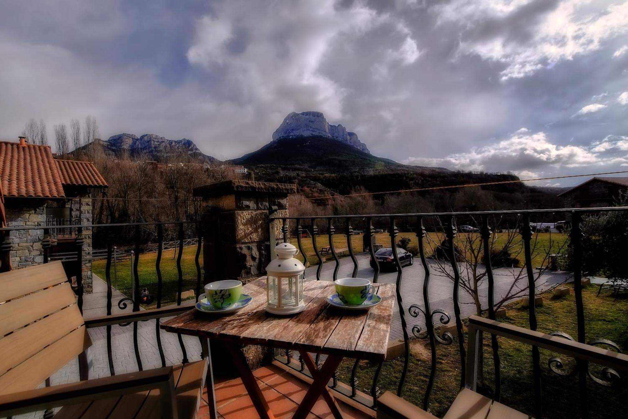Гостевой дом Casas La Ribera Ordesa Эскалона Экстерьер фото