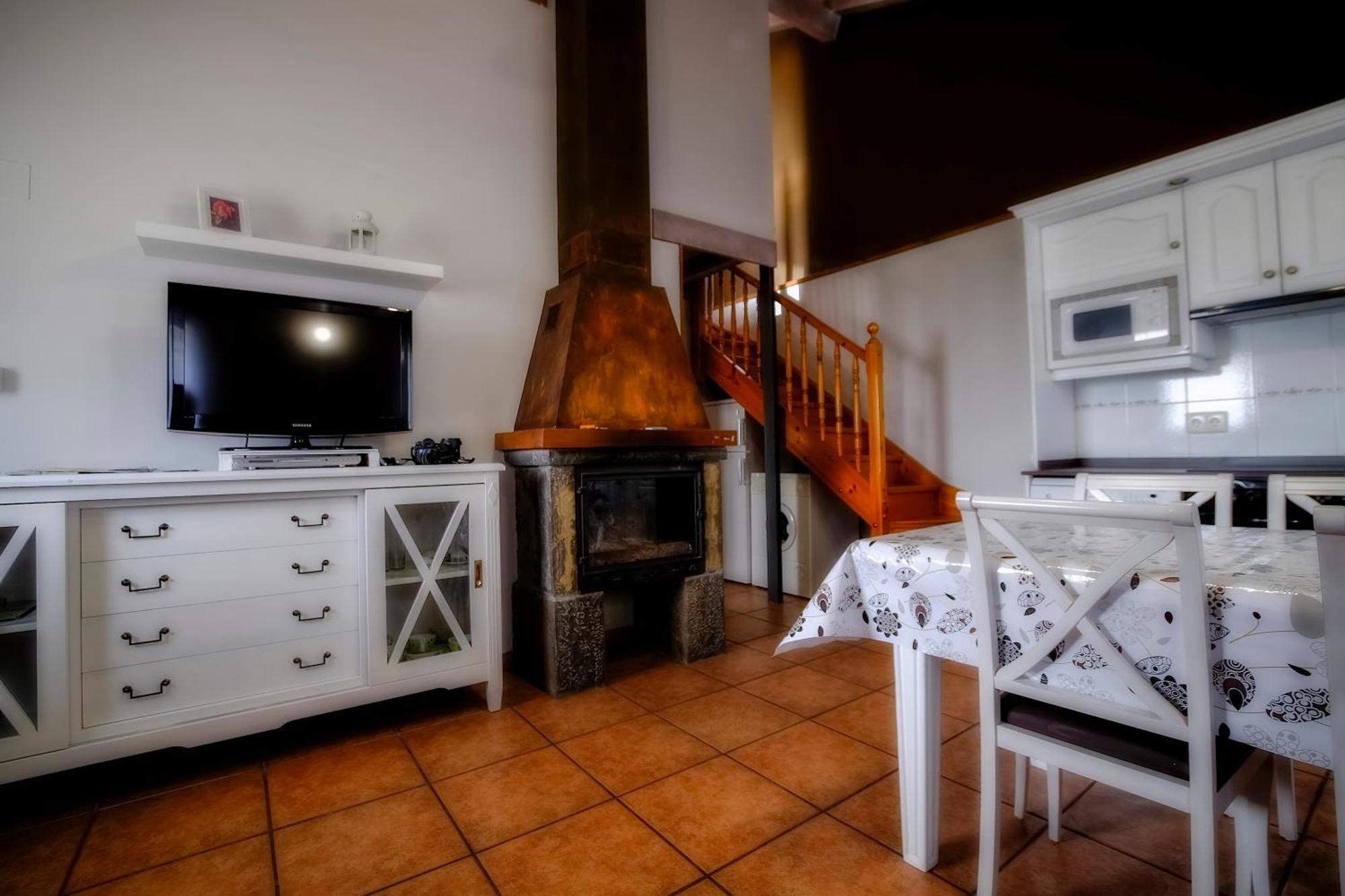 Гостевой дом Casas La Ribera Ordesa Эскалона Экстерьер фото