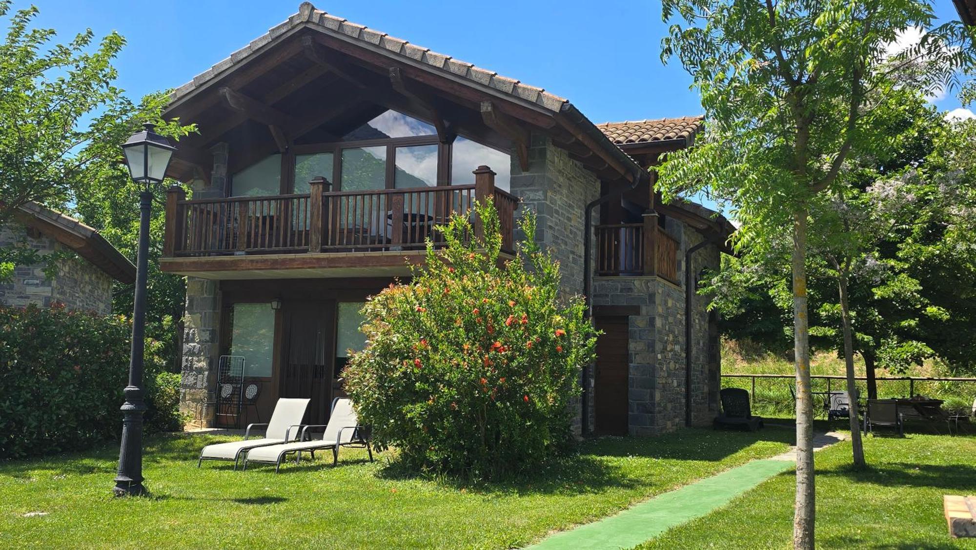 Гостевой дом Casas La Ribera Ordesa Эскалона Экстерьер фото
