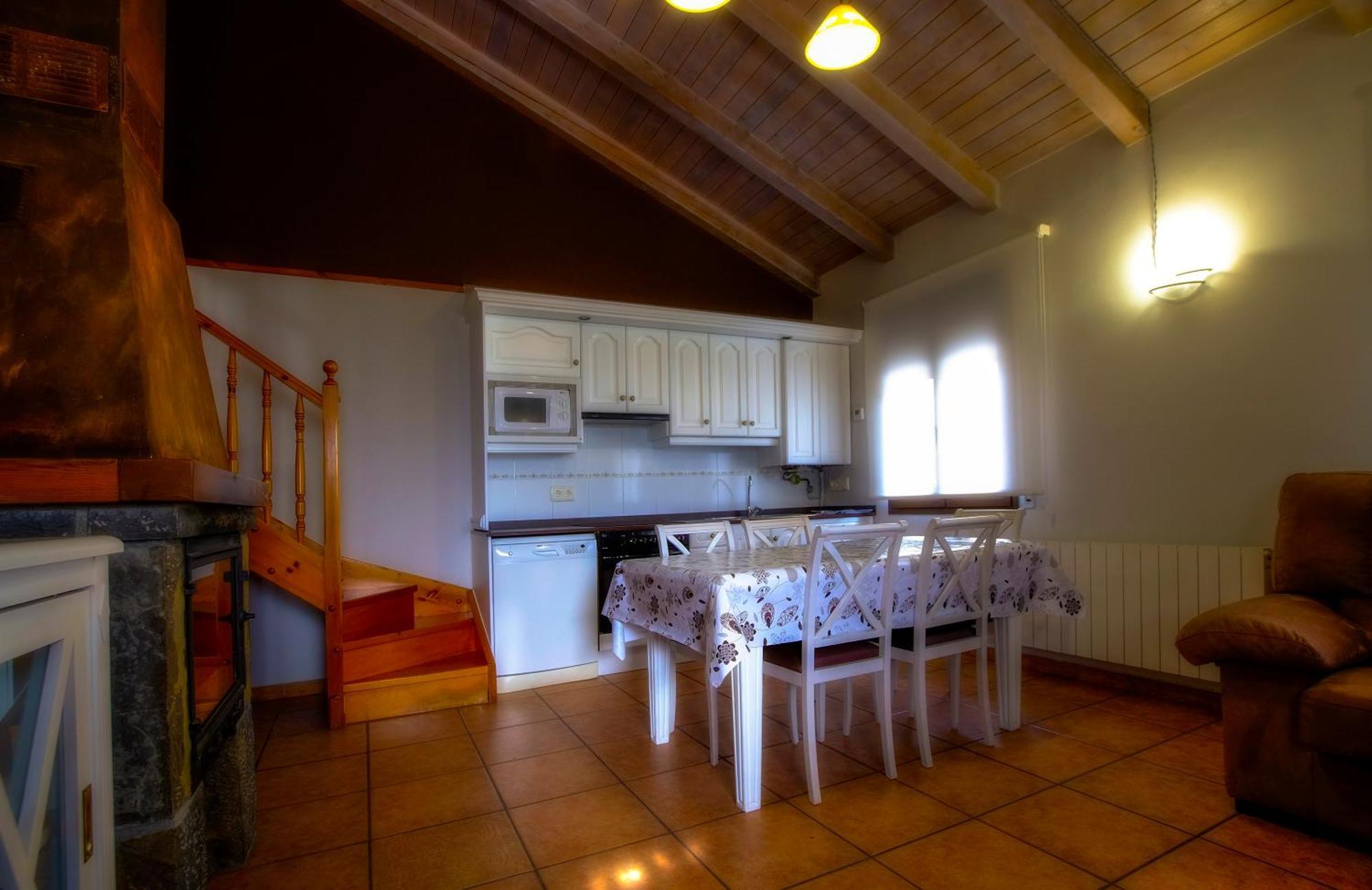 Гостевой дом Casas La Ribera Ordesa Эскалона Экстерьер фото