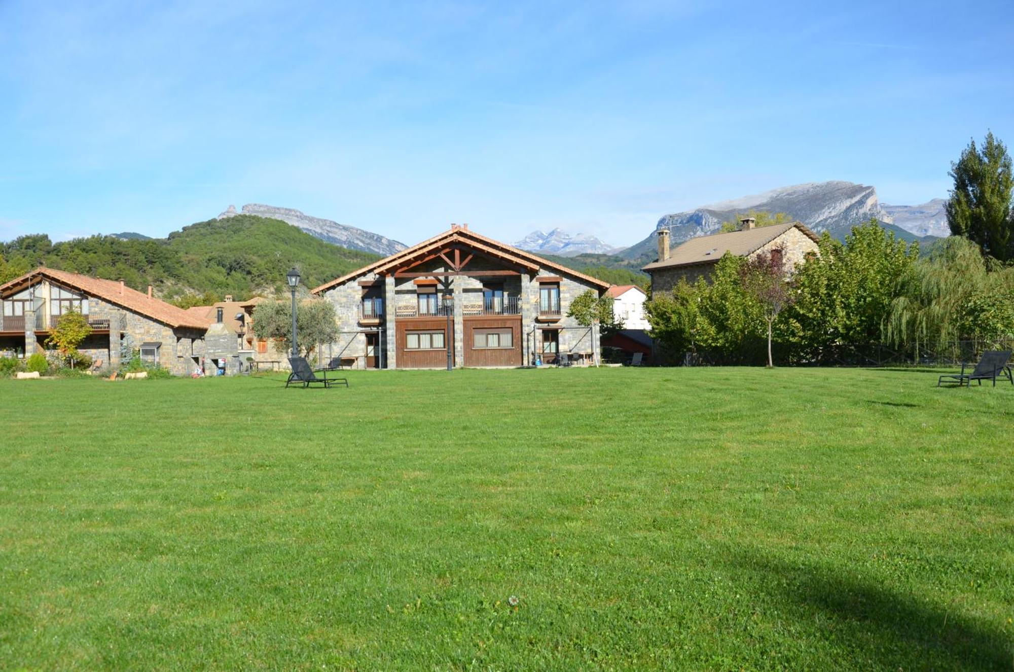 Гостевой дом Casas La Ribera Ordesa Эскалона Экстерьер фото