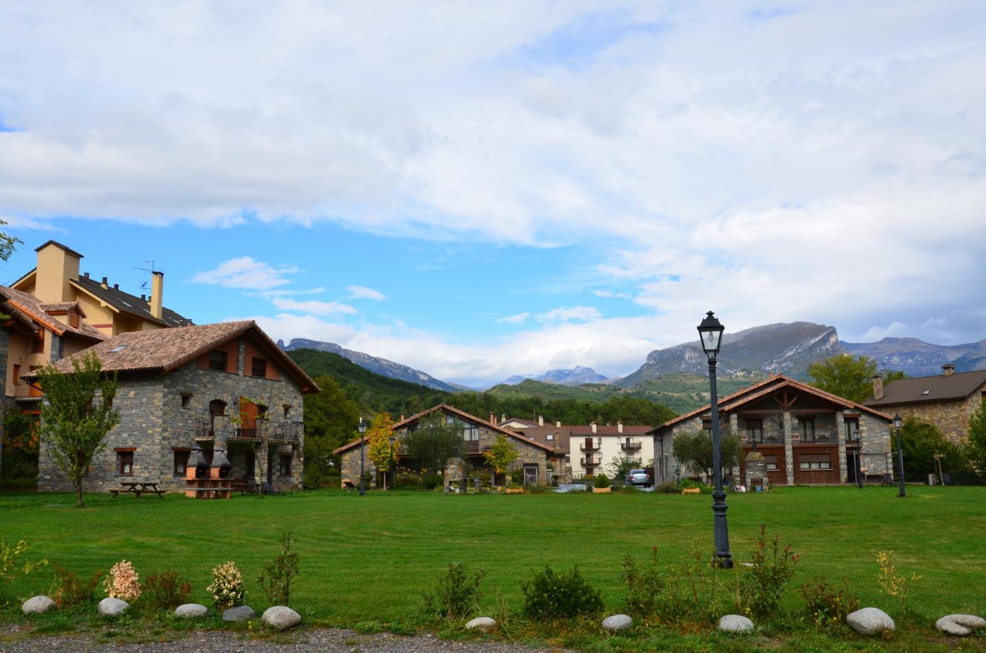 Гостевой дом Casas La Ribera Ordesa Эскалона Экстерьер фото